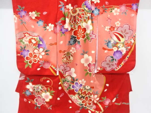 リサイクル　毬に桜模様刺繍子供着物（長襦袢付き）